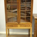 916 6420 DISPLAY CABINET